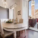 La Terrazza Sul Campo-rooms Only Pensionat Siena